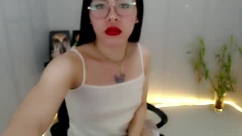 enchantress_mia03 online show from July 7, 3:42 am
