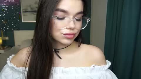 Snapshot of engelaven chatting on September 25, 7:51 am Christy online show from September 25, 7:51 am