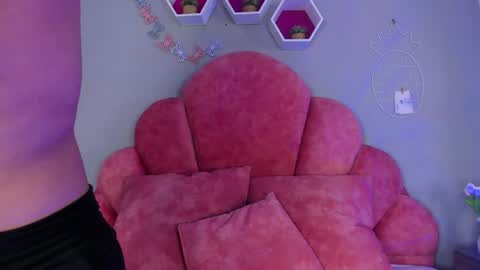  E N G E L  online show from February 8, 7:27 pm