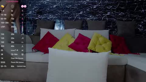 Snapshot of ennakymm chatting on September 12, 5:41 am Enna online show from September 12, 5:41 am