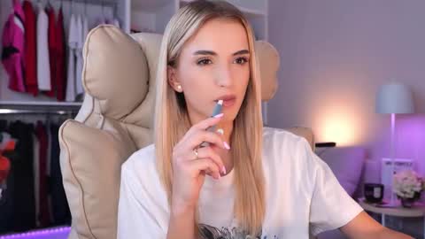 entya online show from October 1, 6:40 am