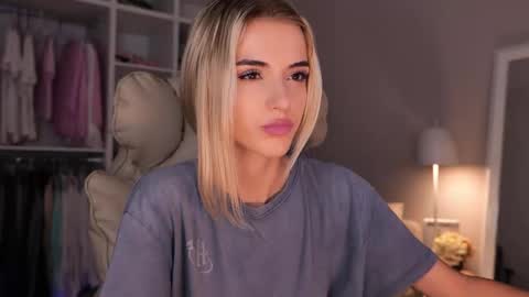 entya online show from September 25, 6:12 am