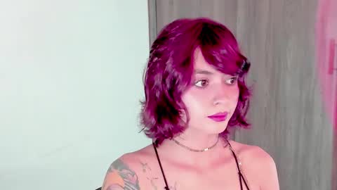 Snapshot of ephemeral_hot chatting on September 8, 9:25 pm Leyla online show from September 8, 9:25 pm