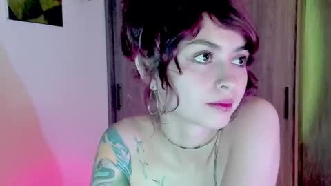 Snapshot of ephemeral_hot chatting on September 19, 11:15 pm Leyla online show from September 19, 11:15 pm