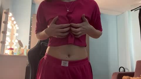 Lily online show from March 16, 5:44 am