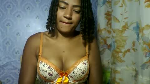 erica0586 online show from September 14, 7:17 am