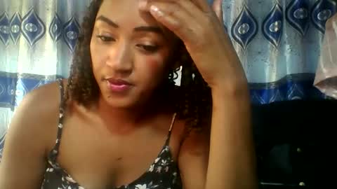 erica0586 online show from September 12, 10:13 am