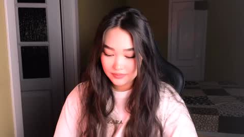 Erica Wayne online show from February 8, 1:44 pm