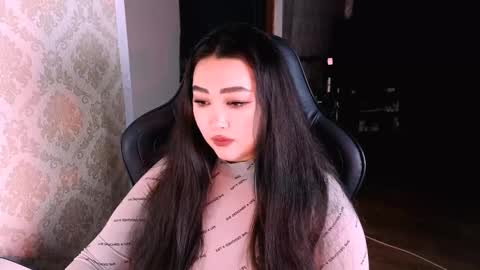 Erica Wayne online show from March 21, 5:07 pm