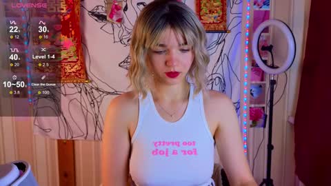 Erica Winterr online show from March 10, 4:17 am