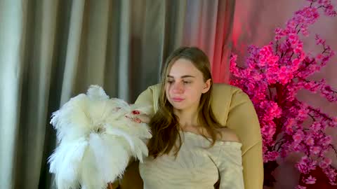 Erica online show from April 5, 8:46 am