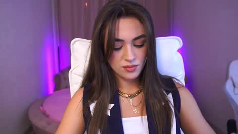 Erica online show from September 8, 2:16 pm