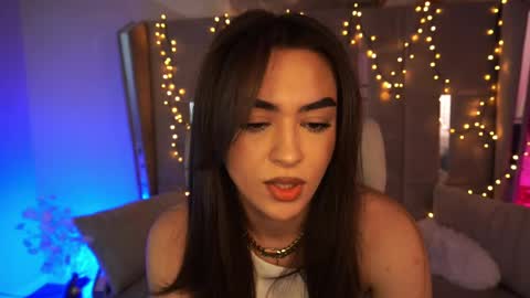 Erica online show from May 15, 7:44 am