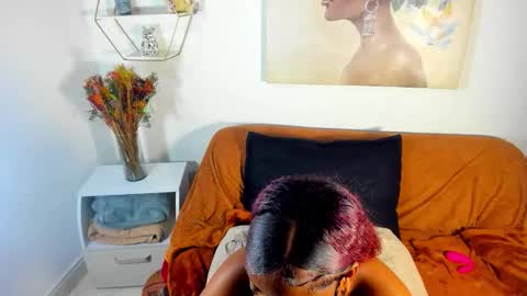 E R I K A  - L  Y R I C S online show from March 18, 8:08 am