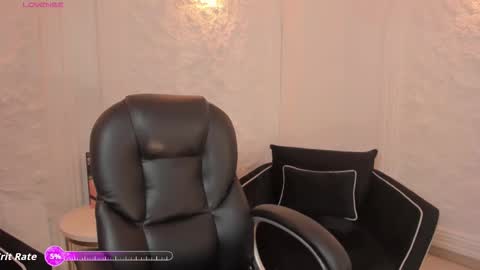 Snapshot of erikabenz chatting on October 10, 8:47 pm Erika Benz online show from October 10, 8:47 pm