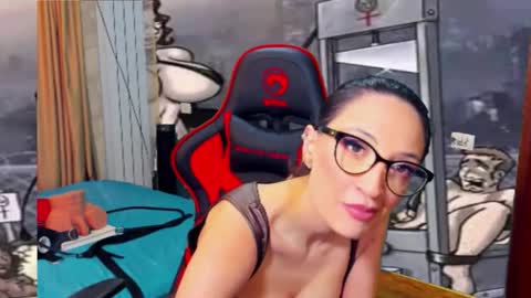 erikalorren online show from January 23, 9:39 pm