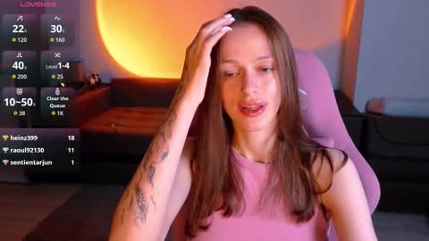 Erika online show from September 29, 7:30 pm