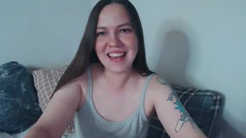 Erin online show from June 15, 1:22 pm