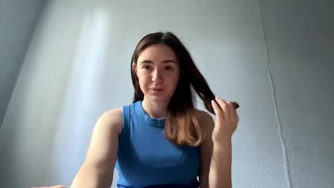 Lily online show from May 23, 5:06 am