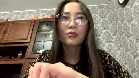 Luna online show from May 28, 5:00 pm