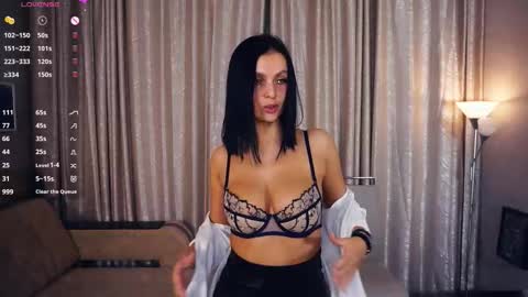 Erline and Monica online show from September 18, 7:56 pm