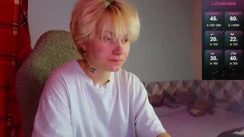 esajukyy online show from February 13, 6:16 pm