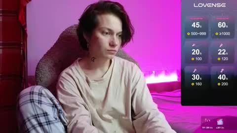 esajukyy online show from October 29, 6:10 pm