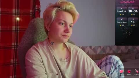 esajukyy online show from January 24, 3:45 pm