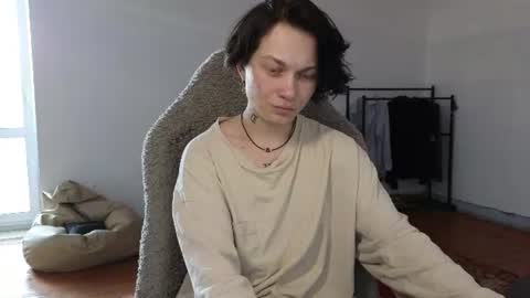 esajukyy online show from July 14, 10:21 am