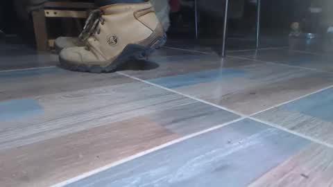 Eskela911 online show from December 25, 2:25 am