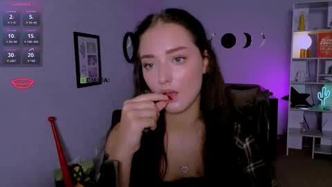 esma_shine online show from October 7, 1:59 pm