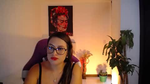 Esmeralda online show from November 2, 8:12 pm