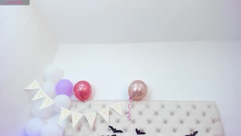 Snapshot of esmeralda_06 chatting on October 10, 6:35 pm esmeralda online show from October 10, 6:35 pm