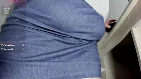 Esmeralda online show from November 4, 10:15 pm