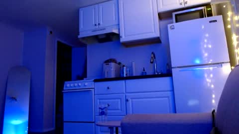axe online show from July 10, 6:36 am