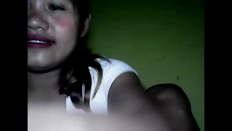 Snapshot of especialgirl_28 chatting on January 22, 3:29 pm especialgirl_28 online show from January 22, 3:29 pm
