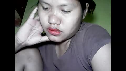 Snapshot of especialgirl_28 chatting on December 23, 5:43 pm especialgirl_28 online show from December 23, 5:43 pm