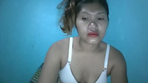 Snapshot of especialgirl_28 chatting on October 22, 5:40 pm especialgirl_28 online show from October 22, 5:40 pm
