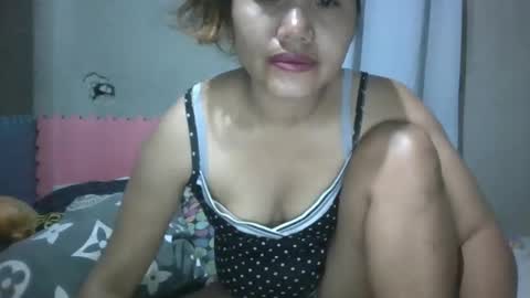 especialgirl_28 online show from February 6, 5:05 pm