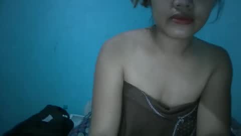 Snapshot of especialgirl_28 chatting on September 15, 6:59 pm especialgirl_28 online show from September 15, 6:59 pm