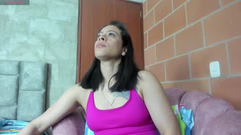 Snapshot of esperancita4570 chatting on December 30, 11:38 pm HOPE online show from December 30, 11:38 pm
