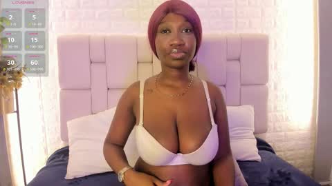 estefany online show from March 13, 5:20 am