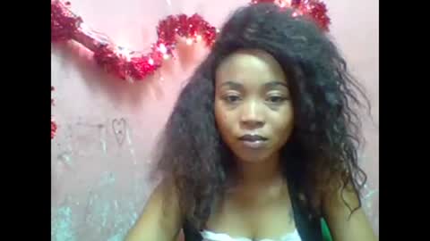 estelah20 online show from December 19, 8:39 am