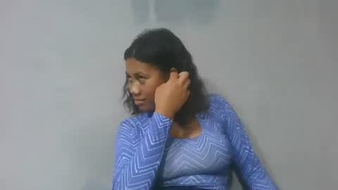 estelah796836 online show from May 12, 7:20 pm