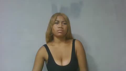 estelah796836 online show from May 19, 3:24 am