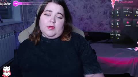 estelle_hicks online show from September 19, 7:02 pm