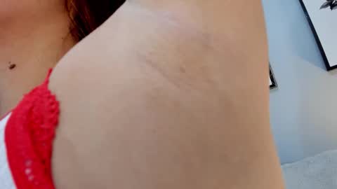 Estrellita online show from February 13, 1:24 pm