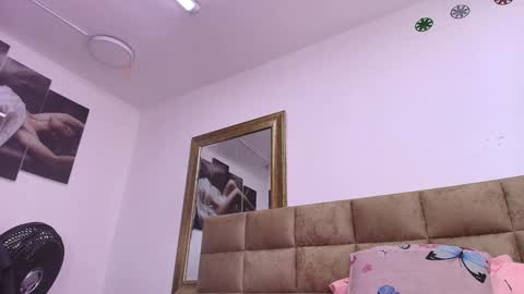 Snapshot of estrella_hanks_ chatting on January 31, 11:56 am Estrella online show from January 31, 11:56 am