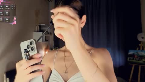 Snapshot of eternity_is_endless chatting on October 4, 7:47 am Mary online show from October 4, 7:47 am