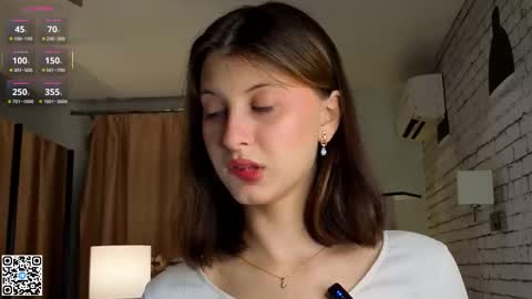 Snapshot of ethalhatchell chatting on September 27, 6:26 pm Elsa online show from September 27, 6:26 pm